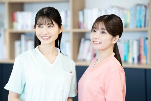 奥歯が倒れた時の治療方法