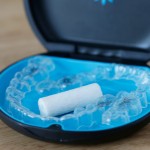 ケースに入っているマウスピース型矯正装置