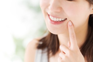 笑顔の女性